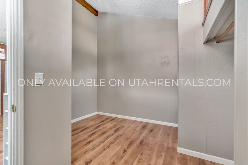 Charming 2 Bedroom Apartment in SLC property image