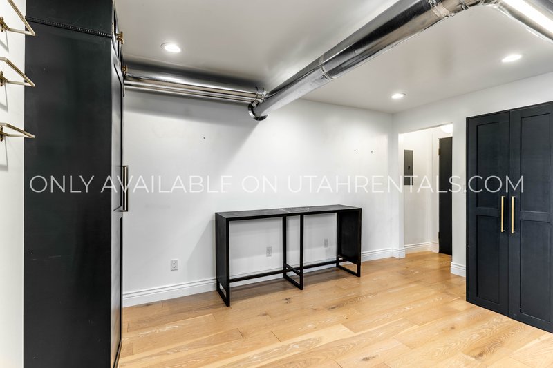 Renovated Historic Apartment in Downtown SLC! property image