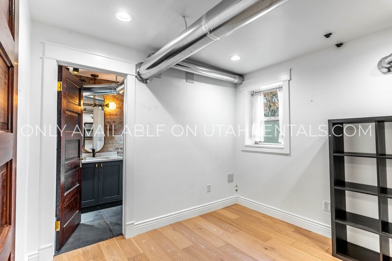 Renovated Historic Apartment in Downtown SLC! property image