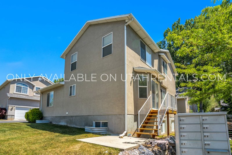 Beautiful Home in South Provo property image