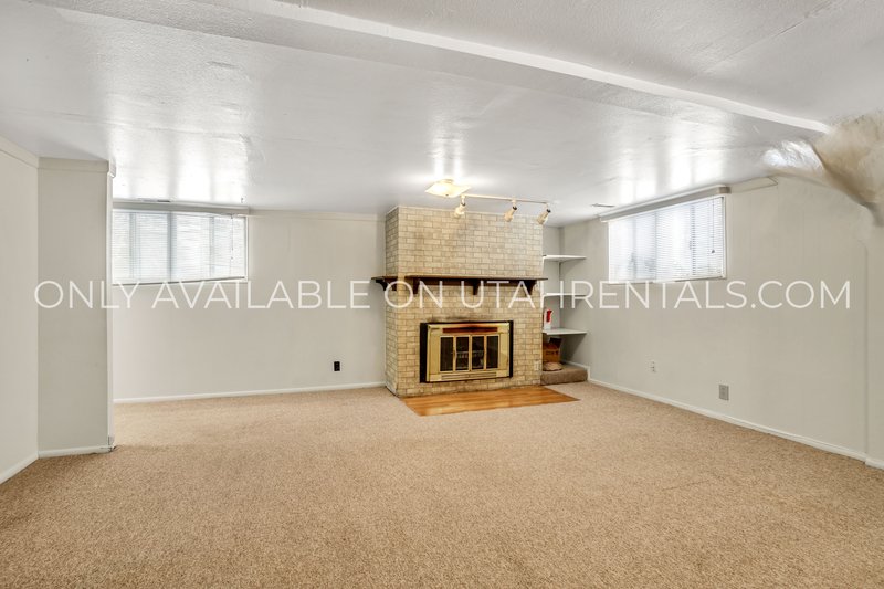 Charming & Bright 2-Bedroom Basement Apartment property image