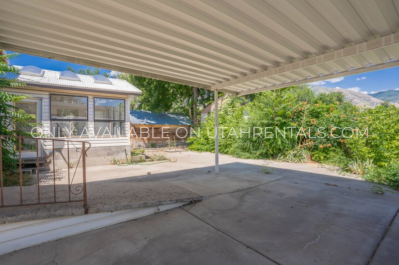 Charming & Bright 2-Bedroom Basement Apartment property image