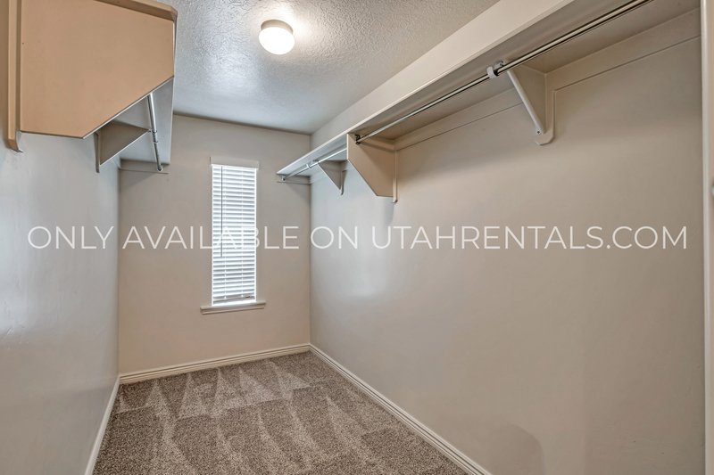 Beautiful New Townhome for Rent property image