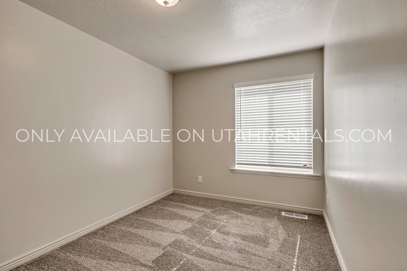 Beautiful New Townhome for Rent property image