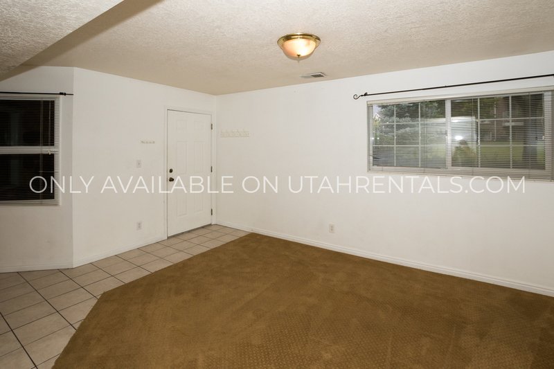 Bright and Spacious 3-Bedroom Condo property image