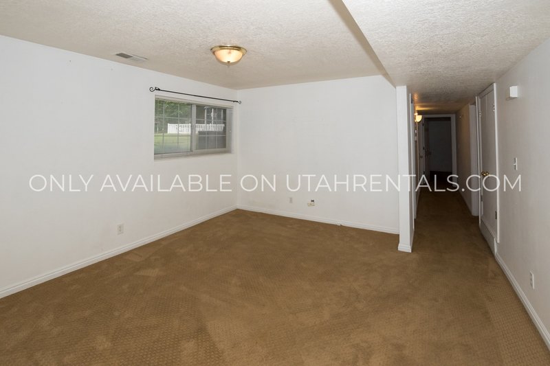 Bright and Spacious 3-Bedroom Condo property image