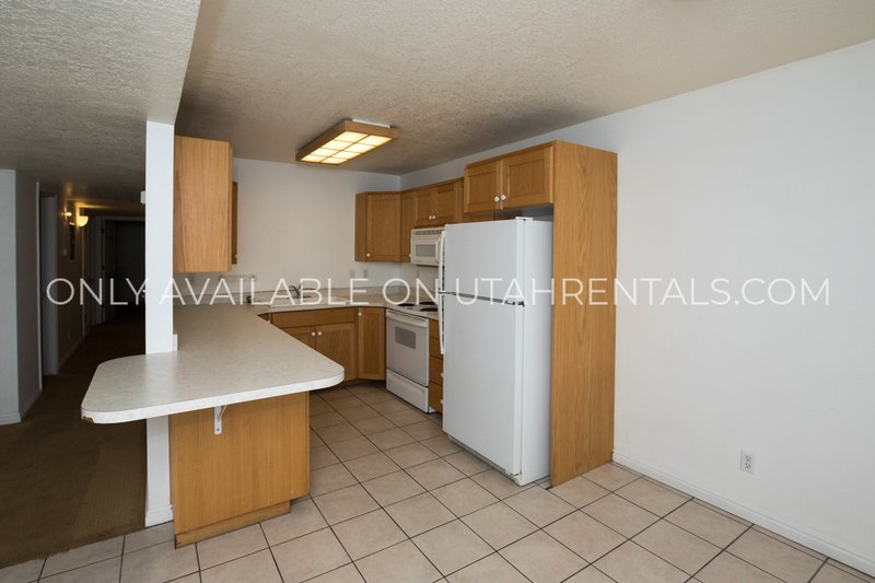 Bright and Spacious 3-Bedroom Condo property image