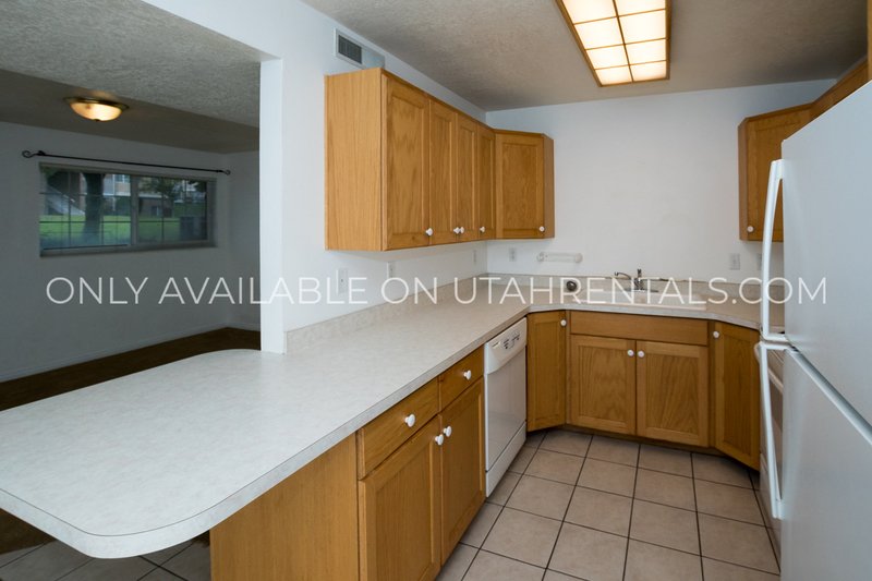 Bright and Spacious 3-Bedroom Condo property image