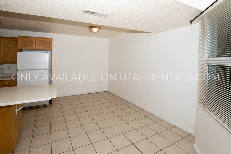 Bright and Spacious 3-Bedroom Condo property image
