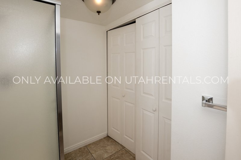 Bright and Spacious 3-Bedroom Condo property image