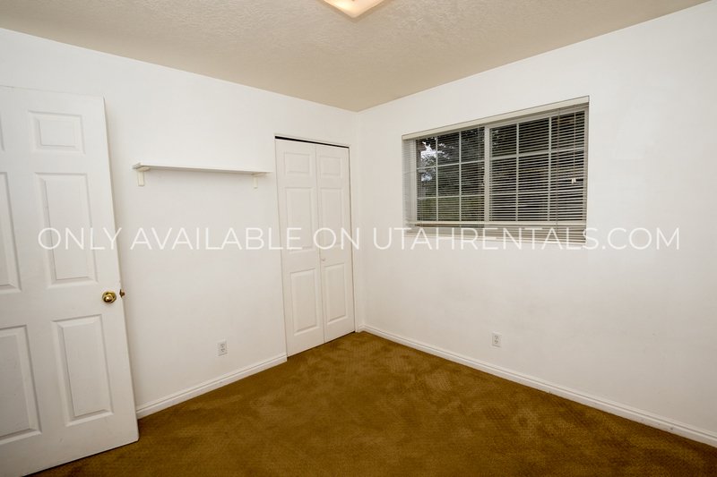 Bright and Spacious 3-Bedroom Condo property image
