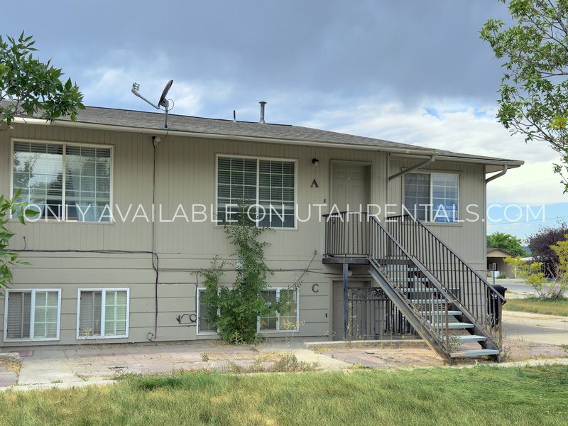Beautifully country living with newly remodeled property image
