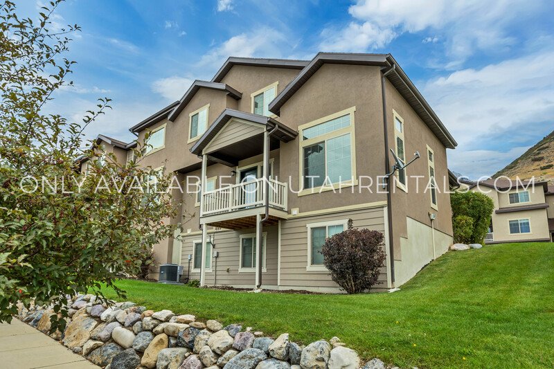 Large 4 Bedroom Town Home on Provo's South East Bench property image