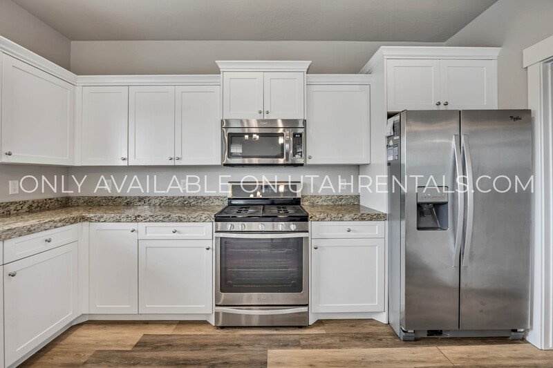Large 4 Bedroom Town Home on Provo's South East Bench property image