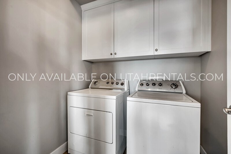 Large 4 Bedroom Town Home on Provo's South East Bench property image