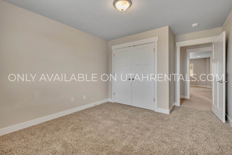 Large 4 Bedroom Town Home on Provo's South East Bench property image