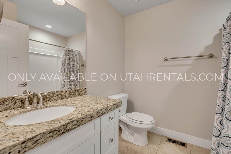 Large 4 Bedroom Town Home on Provo's South East Bench property image