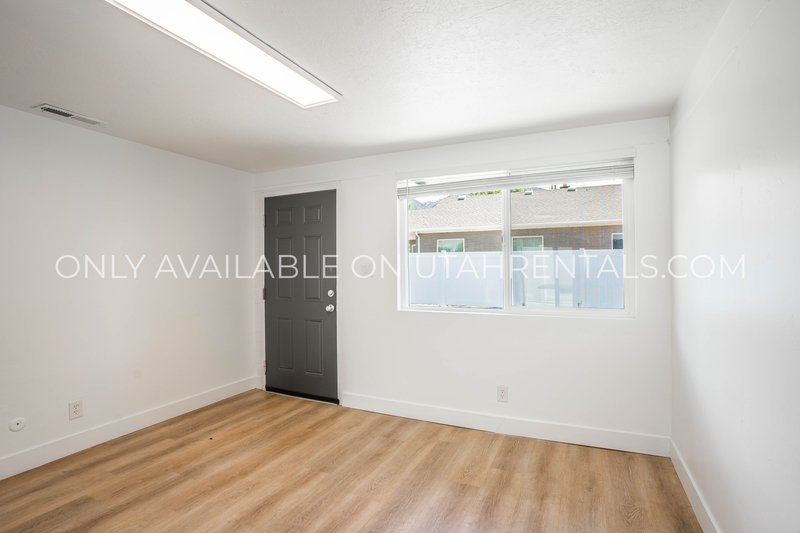 Pet Friendly and Remodeled 2 Bed 1 Bath property image