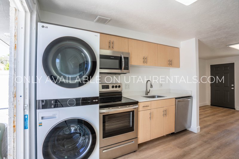 Pet Friendly and Remodeled 2 Bed 1 Bath property image