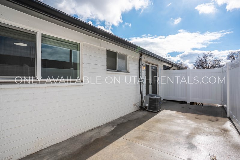 Pet Friendly and Remodeled 2 Bed 1 Bath property image