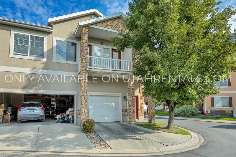 Beautiful 3-Bedroom Condo in Canyon Meadows property image