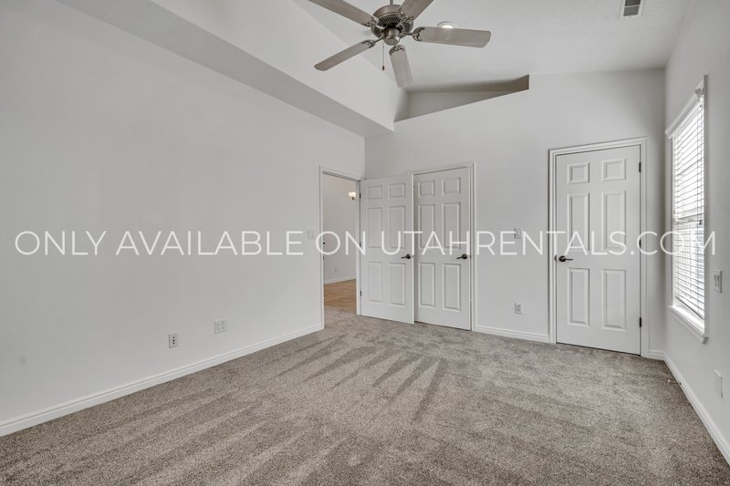 Beautiful 3-Bedroom Condo in Canyon Meadows property image