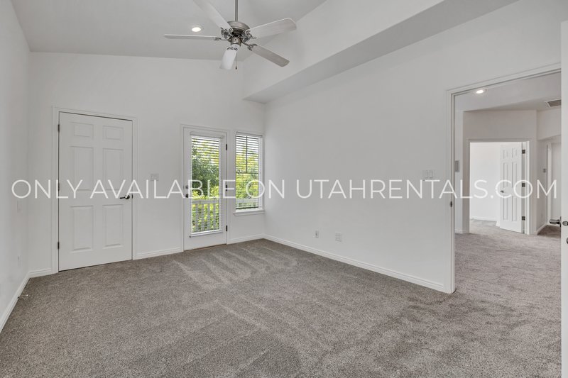 Beautiful 3-Bedroom Condo in Canyon Meadows property image