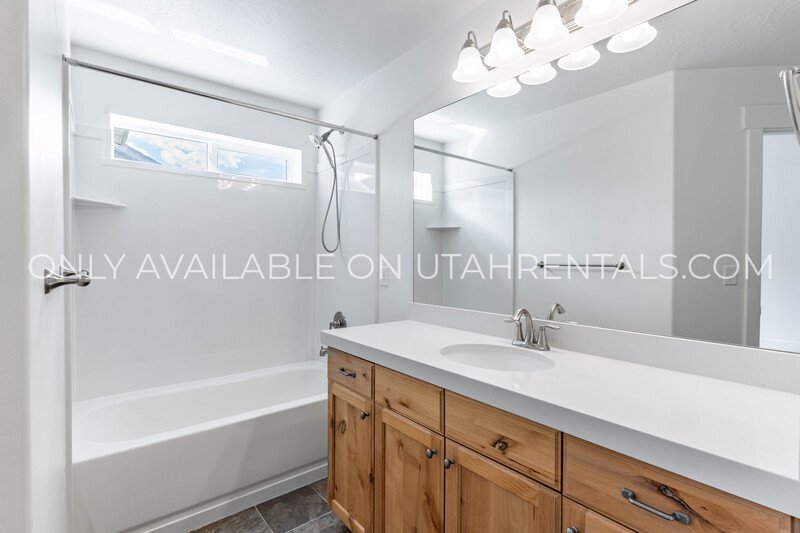 Beautiful Silverlake Home property image