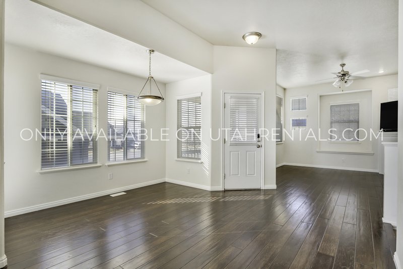Silicon Slopes 5 bed 3 bath home property image