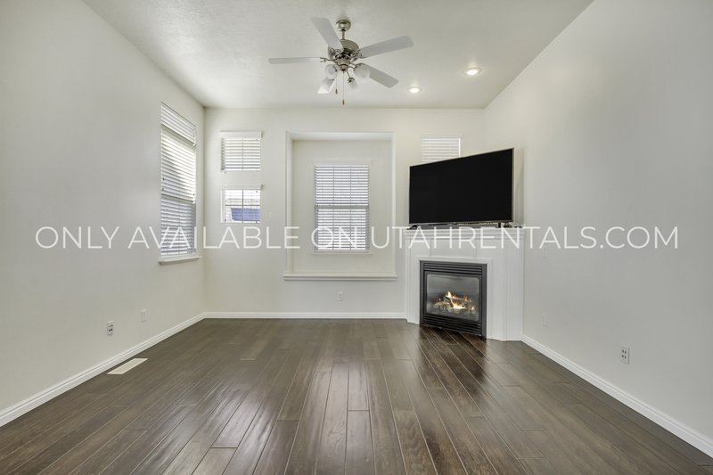 Silicon Slopes 5 bed 3 bath home property image