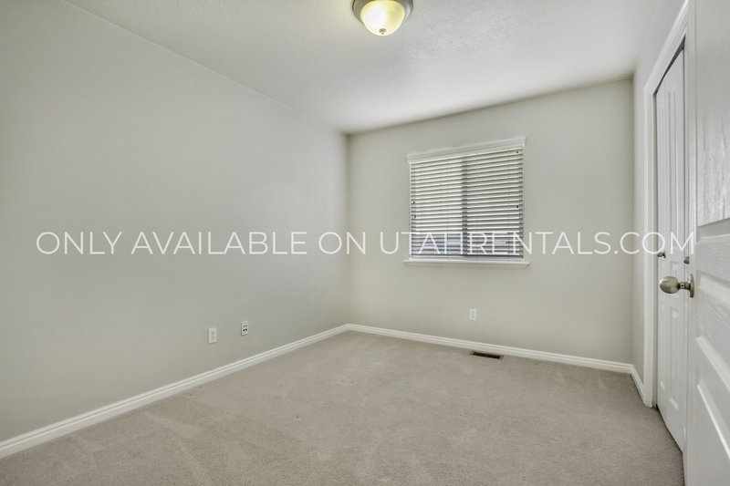 Silicon Slopes 5 bed 3 bath home property image