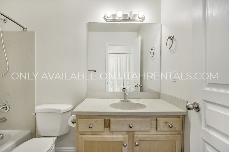 Silicon Slopes 5 bed 3 bath home property image