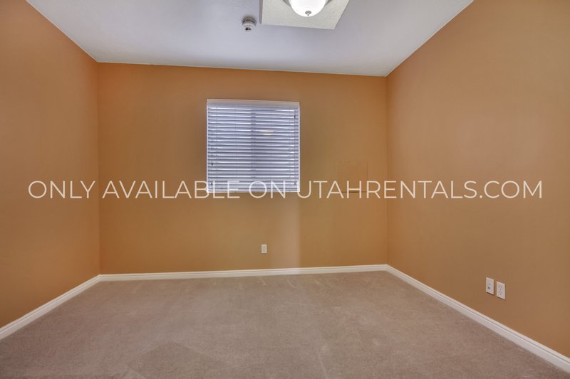 Silicon Slopes 5 bed 3 bath home property image