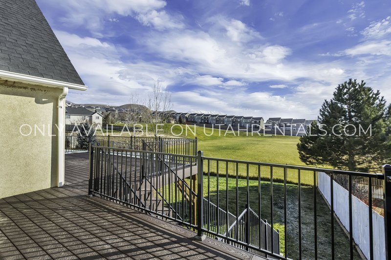 Silicon Slopes 5 bed 3 bath home property image