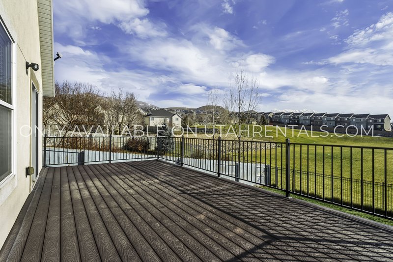 Silicon Slopes 5 bed 3 bath home property image