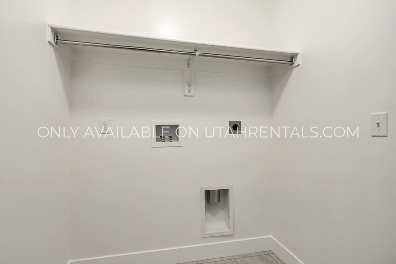 Beautiful, Spacious Lehi Townhome property image