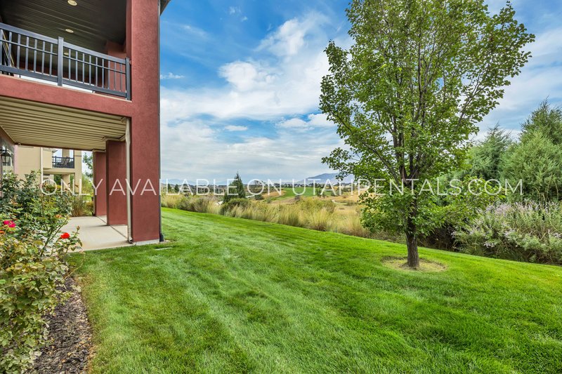 Gorgeous 4 Bedroom - Overlooking Thanksgiving Point Golf Course property image