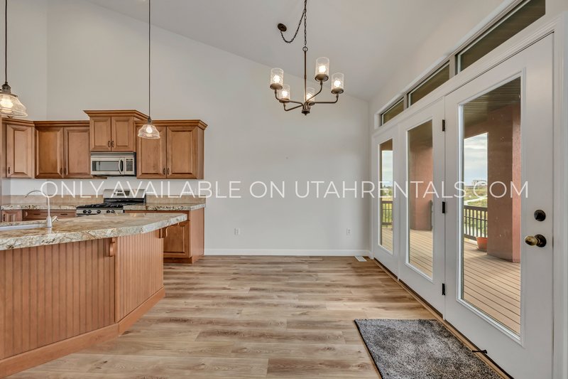 Gorgeous 4 Bedroom - Overlooking Thanksgiving Point Golf Course property image