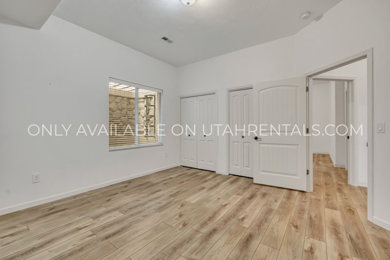 Gorgeous 4 Bedroom - Overlooking Thanksgiving Point Golf Course property image