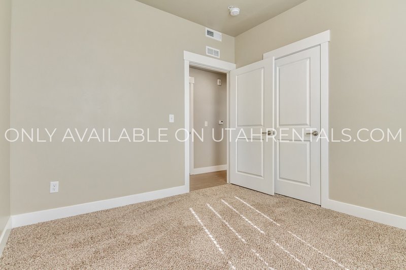 Heber Village on 12th Condo – 3bd, 2 ba property image