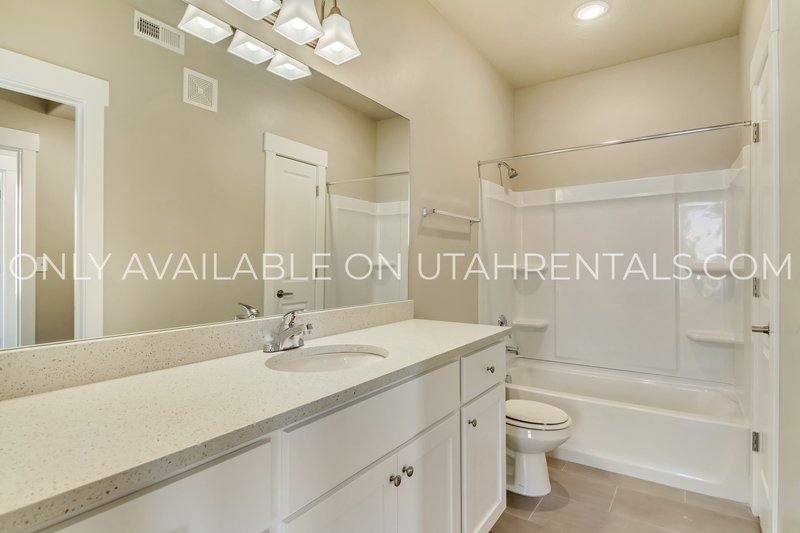 Heber Village on 12th Condo – 3bd, 2 ba property image