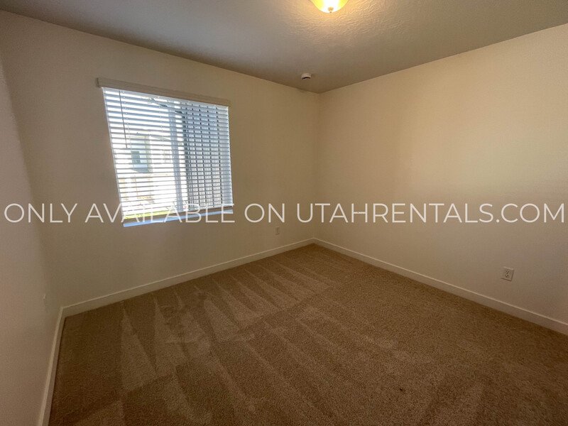 Price Lowered for Quick Move-In property image