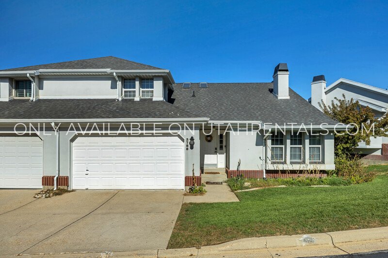 Move in Special !! Luxury Bountiful Bench Home with Spectacular Views and Vaulted Ceilings property image