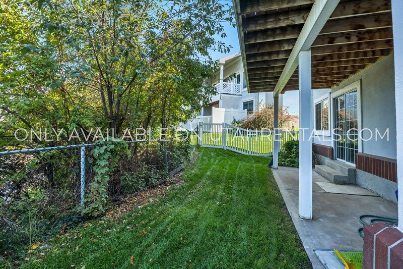 Move in Special !! Luxury Bountiful Bench Home with Spectacular Views and Vaulted Ceilings property image