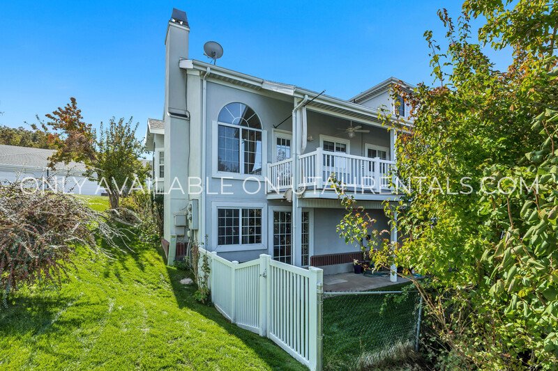 Move in Special !! Luxury Bountiful Bench Home with Spectacular Views and Vaulted Ceilings property image