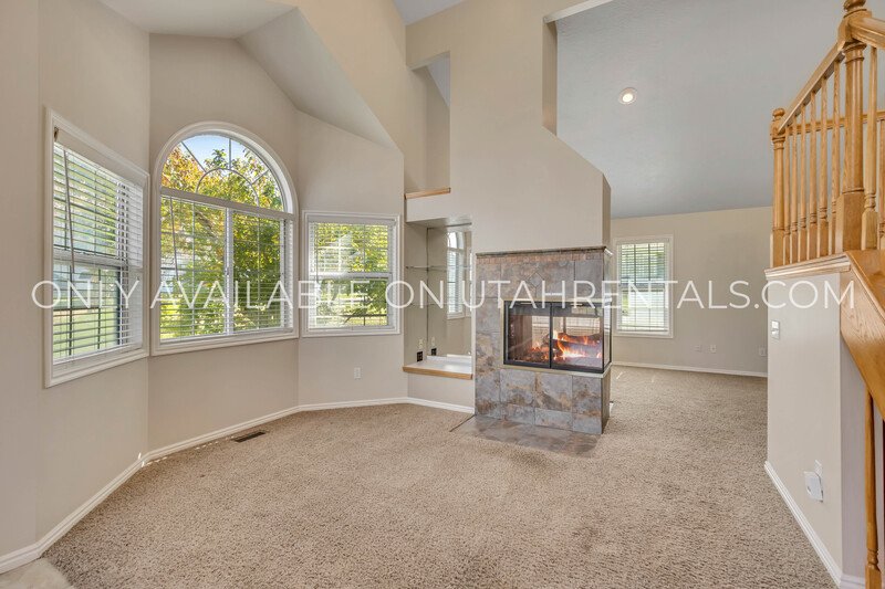 Move in Special !! Luxury Bountiful Bench Home with Spectacular Views and Vaulted Ceilings property image