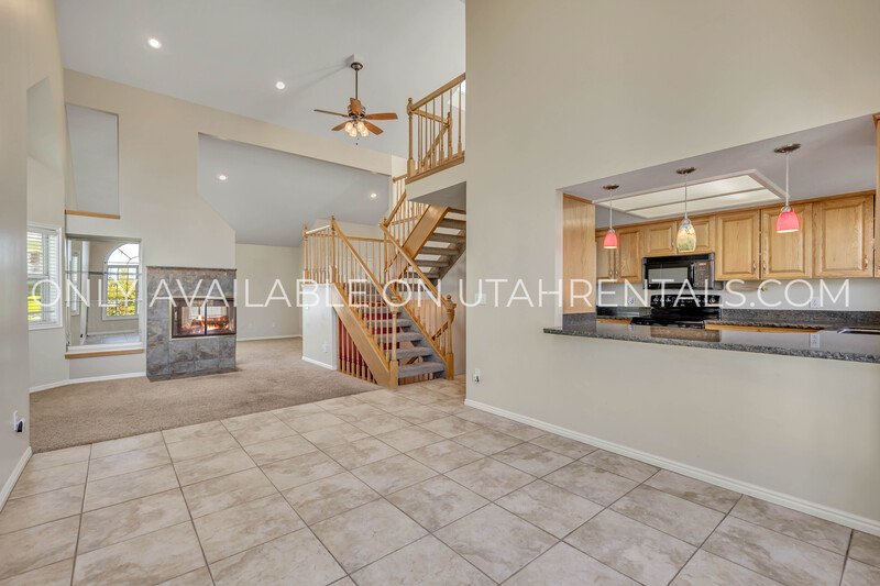 Move in Special !! Luxury Bountiful Bench Home with Spectacular Views and Vaulted Ceilings property image