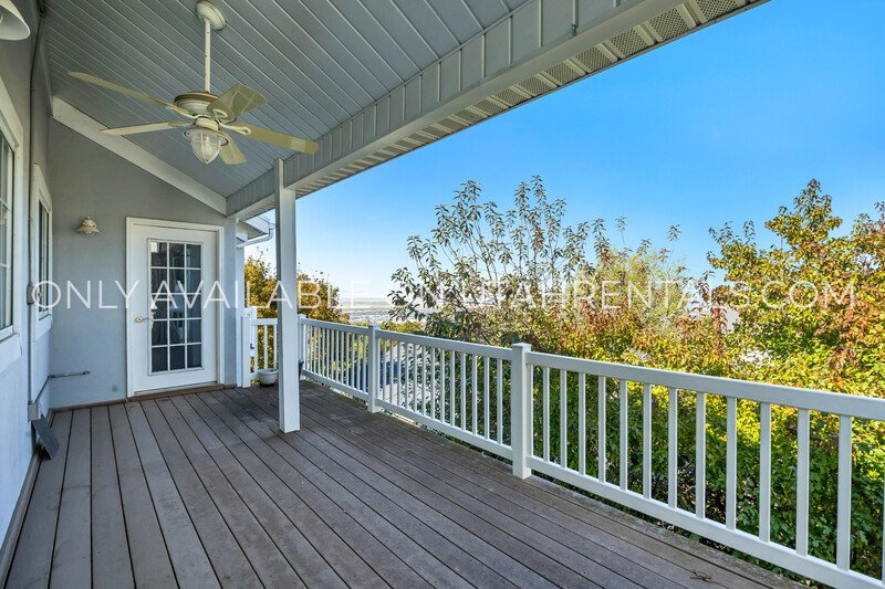 Move in Special !! Luxury Bountiful Bench Home with Spectacular Views and Vaulted Ceilings property image