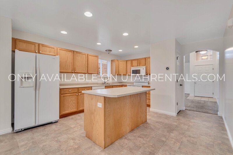 Beautiful Home in South Provo property image