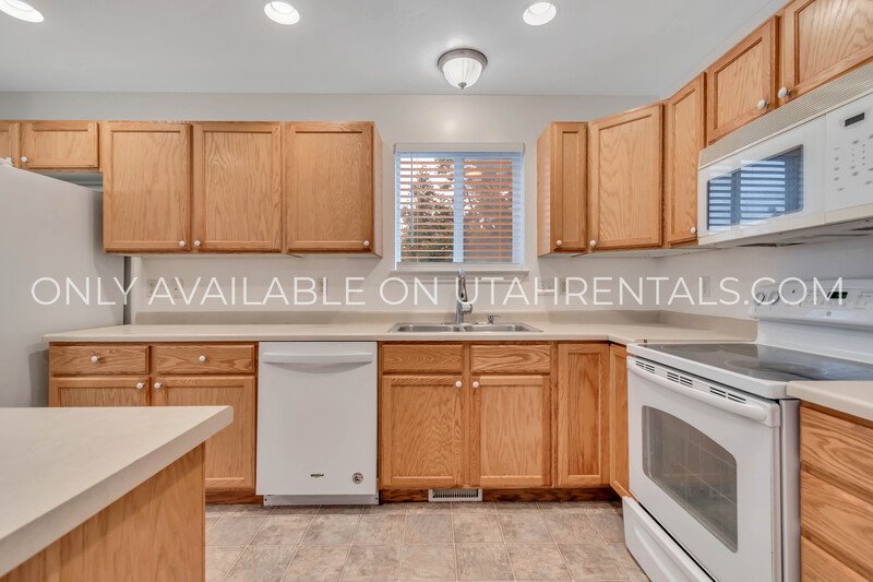 Beautiful Home in South Provo property image